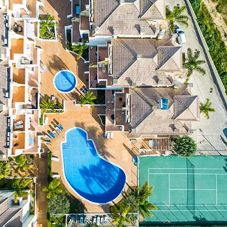 Daisy 2 Bedroom Apartament