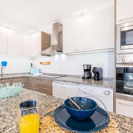 Daisy 2 Bedroom Apartament