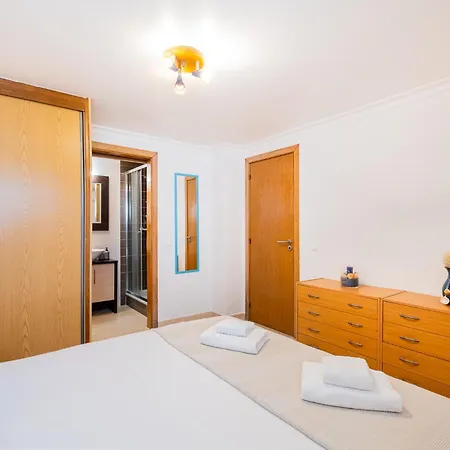 Daisy 2 Bedroom